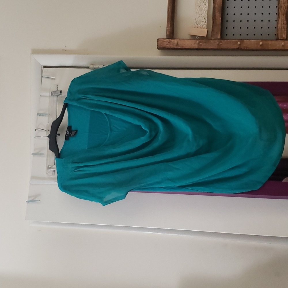 Short sleeve blouse